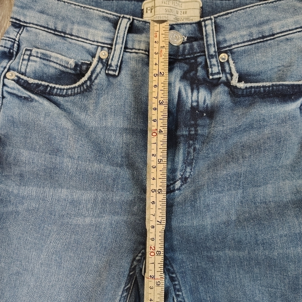 Free People Distressed  Skinny Jeans - Picture 4 of 5